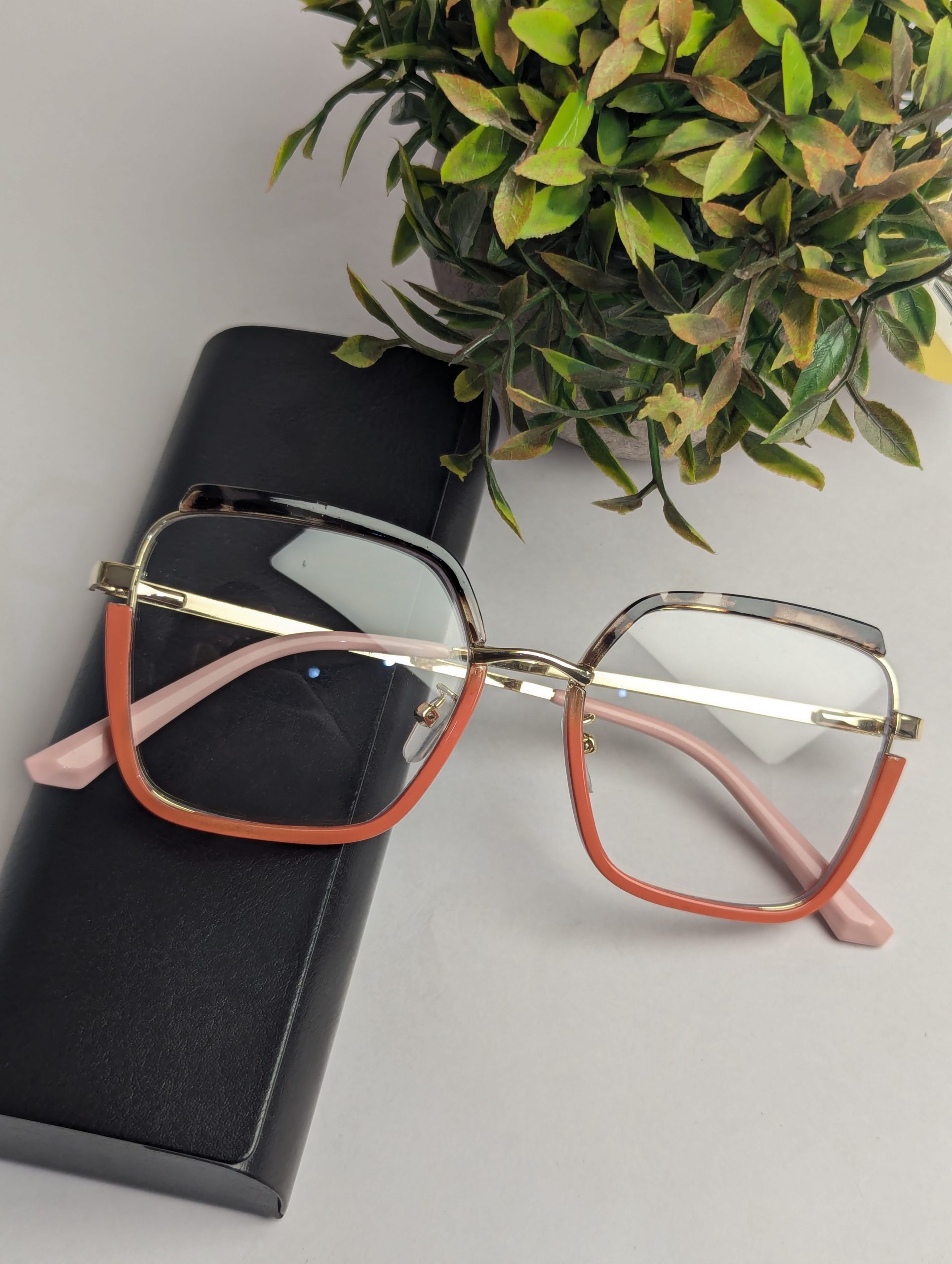 Lara201.jpg VooG Lara Eyeglasses - Image 1